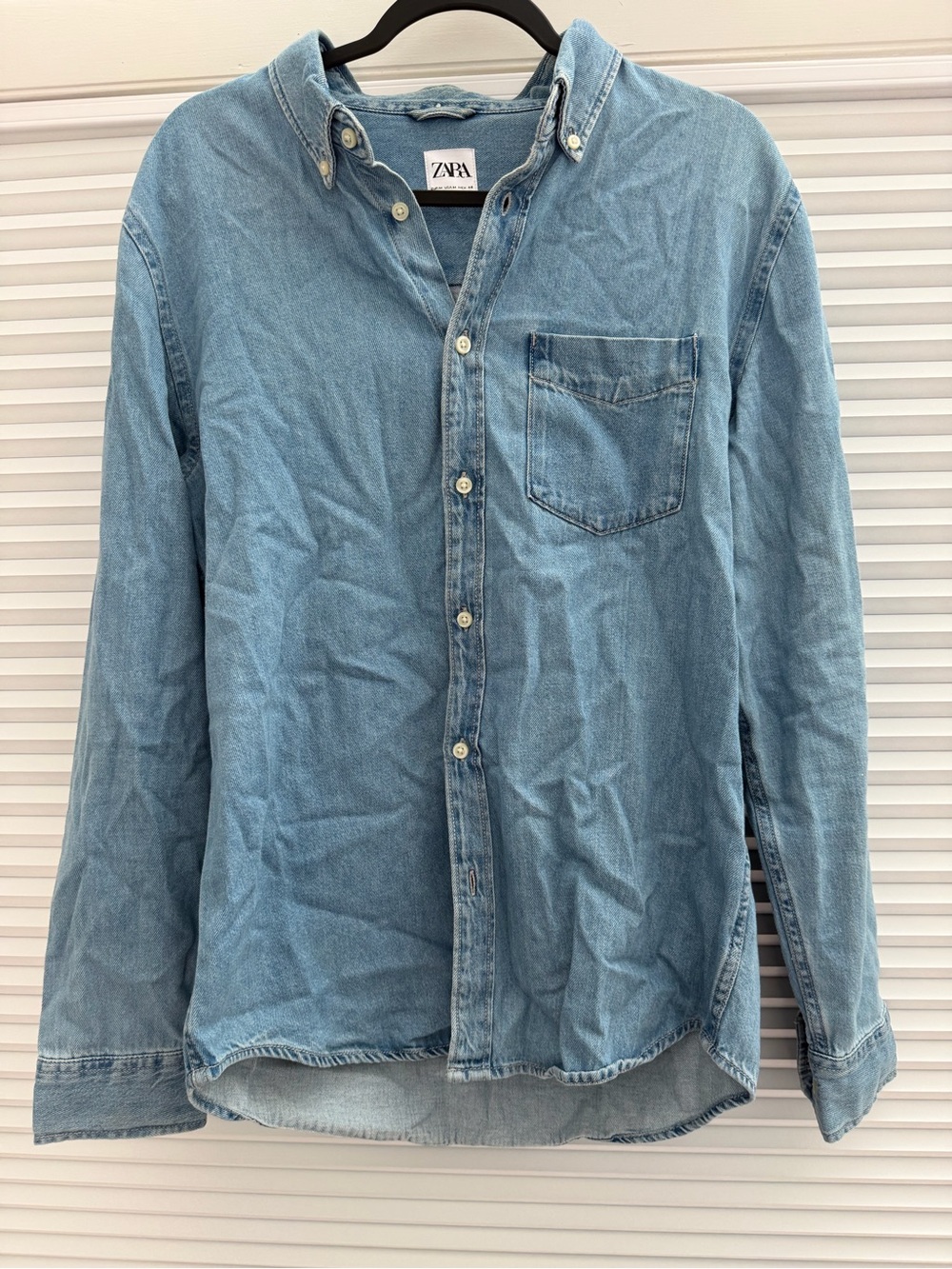 Zara Men’s Light Blue Denim Button-Down Shirt